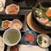 水たき料亭 博多華味鳥 ヒルトンプラザウエスト店 - 博多水炊き御膳
