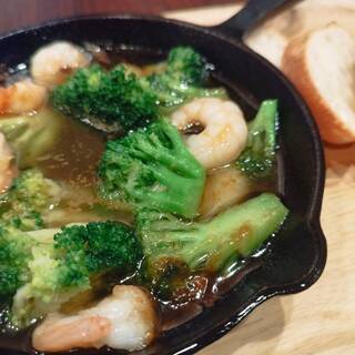 特選馬刺し×厚切り牛タン 大宮ダイニング オモプラッタ_1