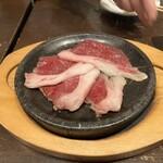 Sute-Ki Izakaya Sambyaku Bi-Wan - おっ、コレは、松坂牛の…