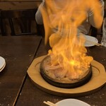 Sute-Ki Izakaya Sambyaku Bi-Wan - アンタが燃えてんのか？