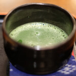 Kammi Okame - 抹茶・おはぎ(2ヶ付)セット 940円 の抹茶