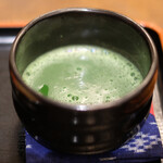 Kammi Okame - 抹茶・おはぎ(2ヶ付)セット 940円 の抹茶