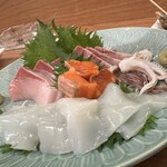 惣助 - お刺身盛り合わせー