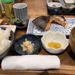 串打ちジビエと鰻串 新宿寅箱 - 