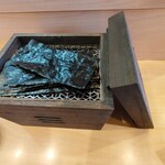 飯田商店 - パカッ