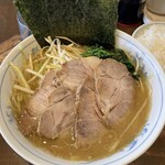 横浜家系ラーメン 中島家 - 