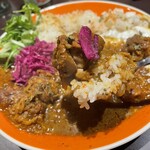 Karikari Supaisu - Weekly Curry
                        「日差しが春っぽい日に食べるカレー」
                        ～ 春キャベツとチキンのかつお出汁カレー ～
