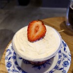 pace - 料理写真:いちごのカップケーキ