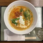 温や - 坦々クリームうどん¥880内　麻婆麺に比べたら優しいが十分辛い。胡麻の風味が良い。追い飯したいほどスープが美味く腹にもたまり満足感が大きい。