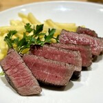 洋食 おがた - 付け合わせのポテトフライが、これまた美味しい