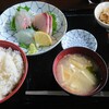 まる信 食堂