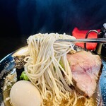 RAMEN HITONI YASASHIKU - 【あっさり＝低加水ストレート細麺】