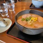 Ramen Kirin - おにぎり100円で割り箸折れたｗｗ