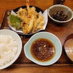 天ぷら心平 - 季節の天ぷら定食1000円