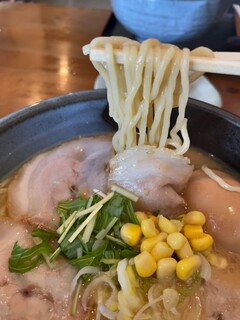 Ramen Kirin - 香川でよくあるタイプの麺！