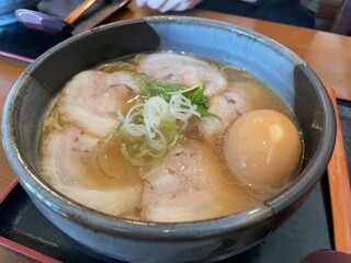 Ramen Kirin - チャーシューめん(醤油)730円+味玉