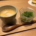 Yakitori Abe - 先付　茶碗蒸し　菜の花