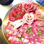 Wagyu Utabehoudai Semmonten Koshitsu Kambiyakiniku Samurai - 