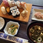 鮨の味通 - ランチ握り寿司1,000円