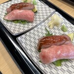 謙信亭 - 米沢牛モモ肉ローストビーフ寿司と米沢牛大トロポワレ寿司
