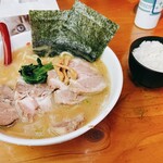 横浜ラーメン あばん - 