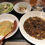 中華 はせ川 - 茄子とキノコのジャージャー麺ランチ・チャーハン（1,034円）