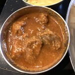 Indian Street Food & Bar GOND - 辛口：マトンビンダルー