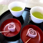 新松月 - サービスのお茶とお菓子！(2014,01/19)