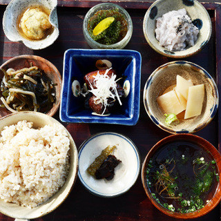 島やさい食堂 てぃーあんだ_1