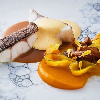 フランスの三ツ星レストラン仕込みの伝統と革新のフレンチ