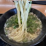 京都ラーメン 一桜 - 麺リフト〜細ストレート麺