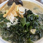 手打ちラーメン 恒 - わかめたっぷりだけど、ゴワゴワかたかった