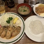 かつれつ四谷たけだ - 牡蠣バター焼き定食（ライス少なめ）、トッピングでカキフライ