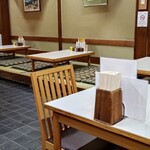 そば処 紀文 - 店内
