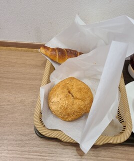 Bakery Cafe Crown - パン茶宿直