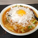 茅橋らーめん - 茅橋スタミナラーメン(手打ち麺、生卵)