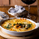 Oyster and sea urchin cream gratin