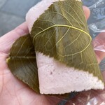 Wagashi Shitsuruya - さくら餅