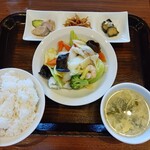 雲龍一包軒 - 八宝菜定食１２９８円