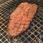 炭火ホルモン 吟 - 