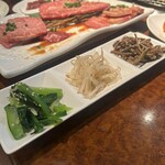 炭火ホルモン 吟 - 