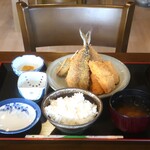 定食あさはち - 魚のミックスフライ定食