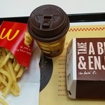 マクドナルド - マックフライポテト・M（150円）、ホットコーヒー・S’無料）※ともにクーポン使用