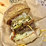 飯chan.D1 錦糸町 BBQビアガーデン&ハンバーガー - タコスバーガー