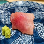新日本料理おぶね - ▫︎越前のメジマグロの刺身
      →10日間寝かしたもので、コクがある
