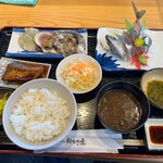 Suzuki Suisan - おまかせ鯵姿造り定食@1,400