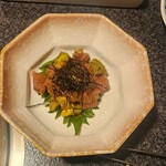 成田 牛武 - 和牛とアボガドの山葵醤油