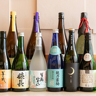 Have a relaxing night. A selection of Japanese sake that goes well with dishes