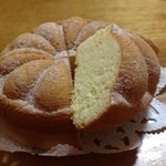 もも - 一番人気の『もものバターケーキ』　５５０円