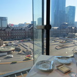 オーグードゥジュール ヌーヴェルエール - 自分達の席からの東京駅です。